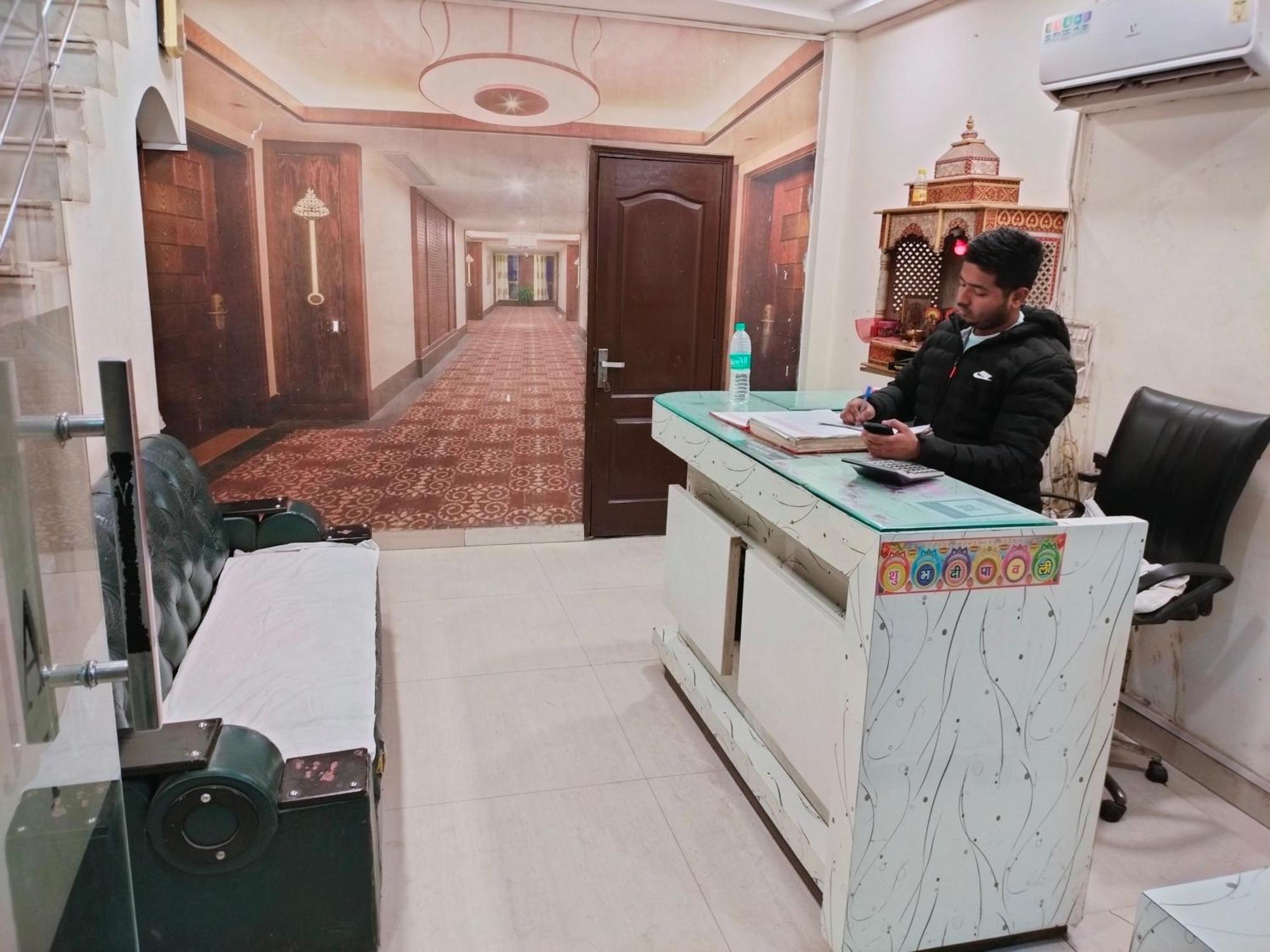 نيودلهي Hotel Geetanjali Inn المظهر الخارجي الصورة