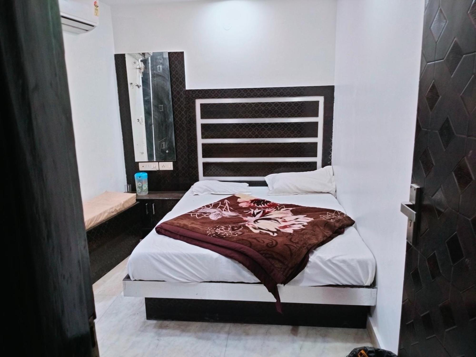 نيودلهي Hotel Geetanjali Inn المظهر الخارجي الصورة